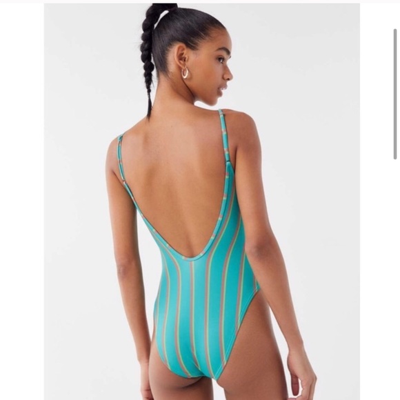 NWT Urban Outfitters Kendall One Piece Swimsuit - Picture 2 of 2